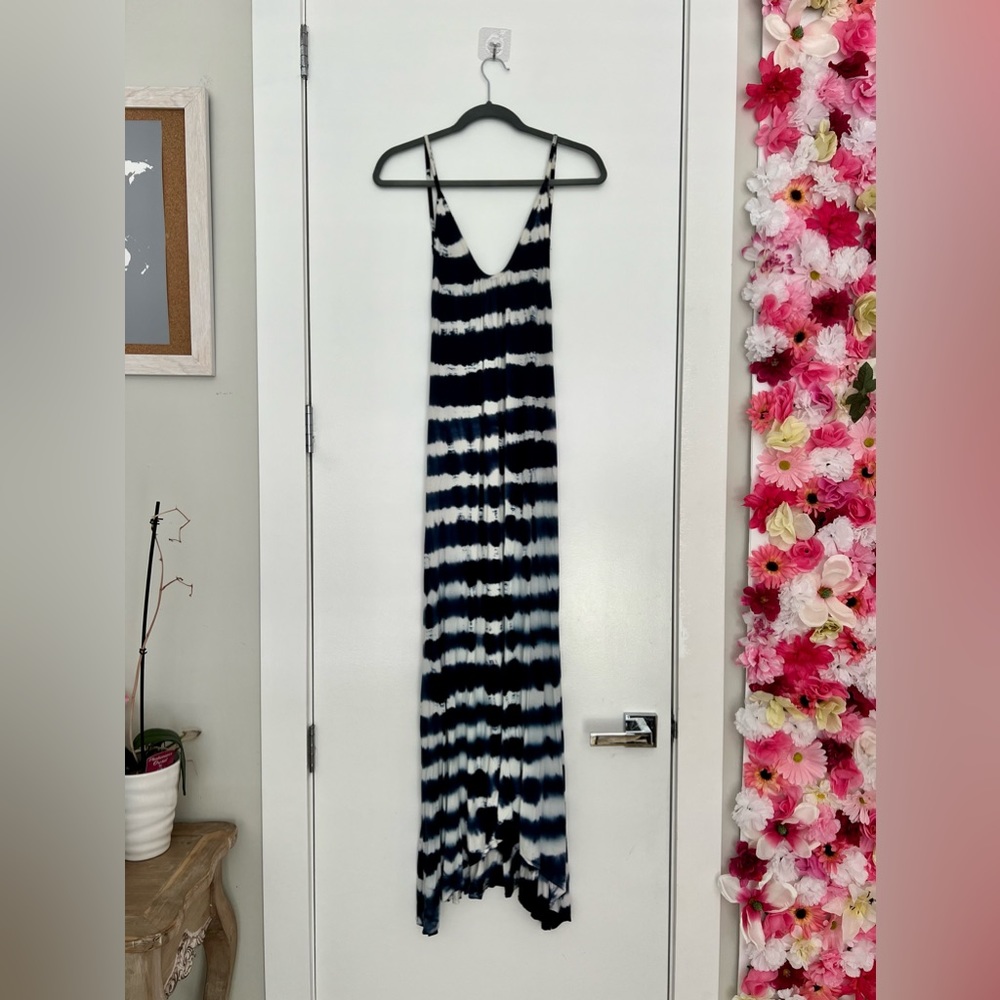 Backless Maxi Dress